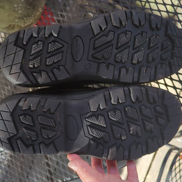 Adventuridge Work Boot Size 10 Insulated and Water Resistant - Picture 9 of 9